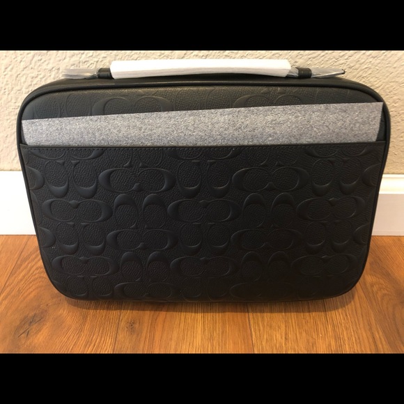 coach multifunction pouch in signature leather - Picture 4 of 7